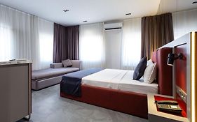 Pera City Suites